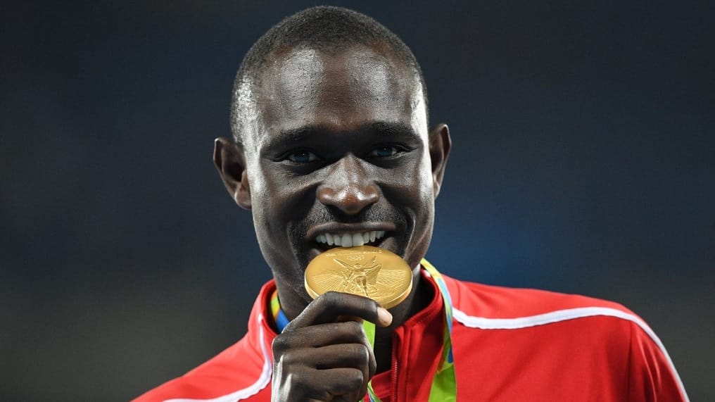 Lezuhant a repülőgépe, de túlélte a kétszeres olimpiai bajnok kenyai futó