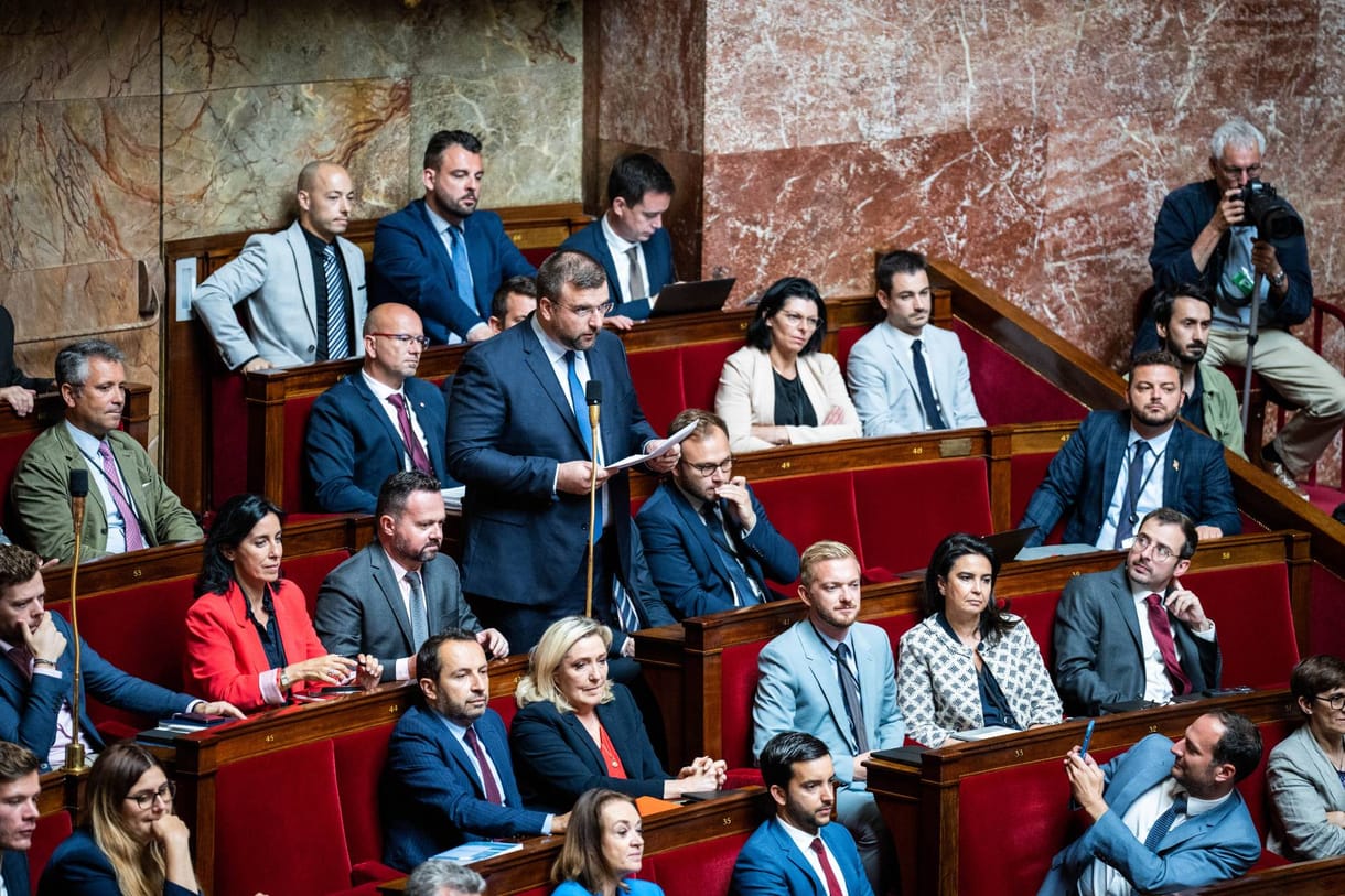 Kitiltották a rasszista megjegyzést bekiabáló francia képviselőt a parlamentből