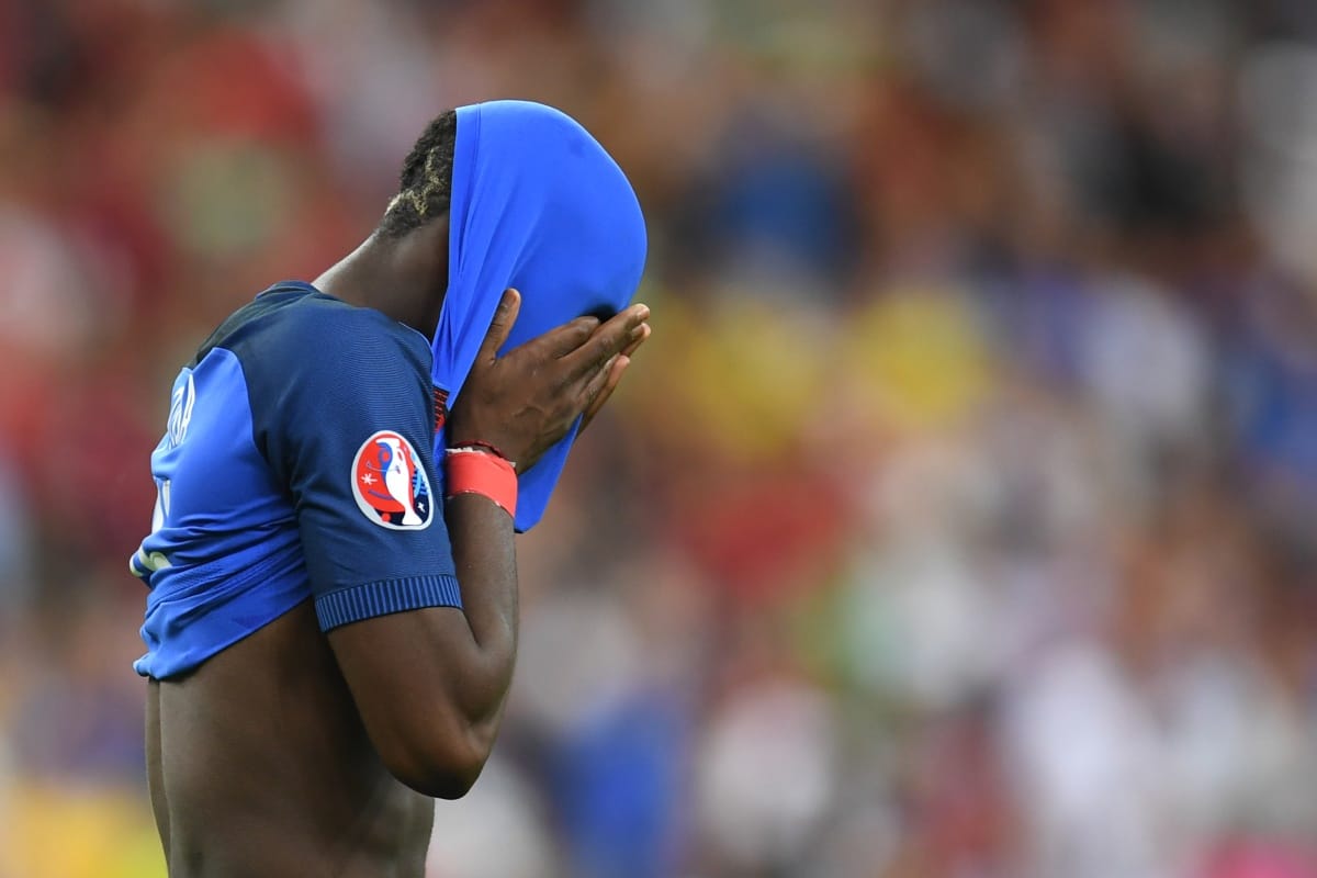 Ez ám az aranyláb! 27 millió eurót kaszált Pogba ügynöke