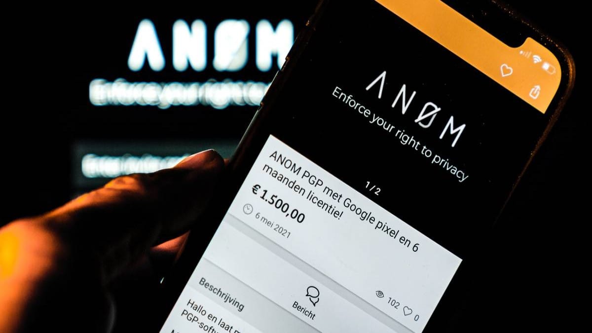 Fillérekért árulják a neten az FBI telefonjait, amiket bűnözők között terjesztettek el