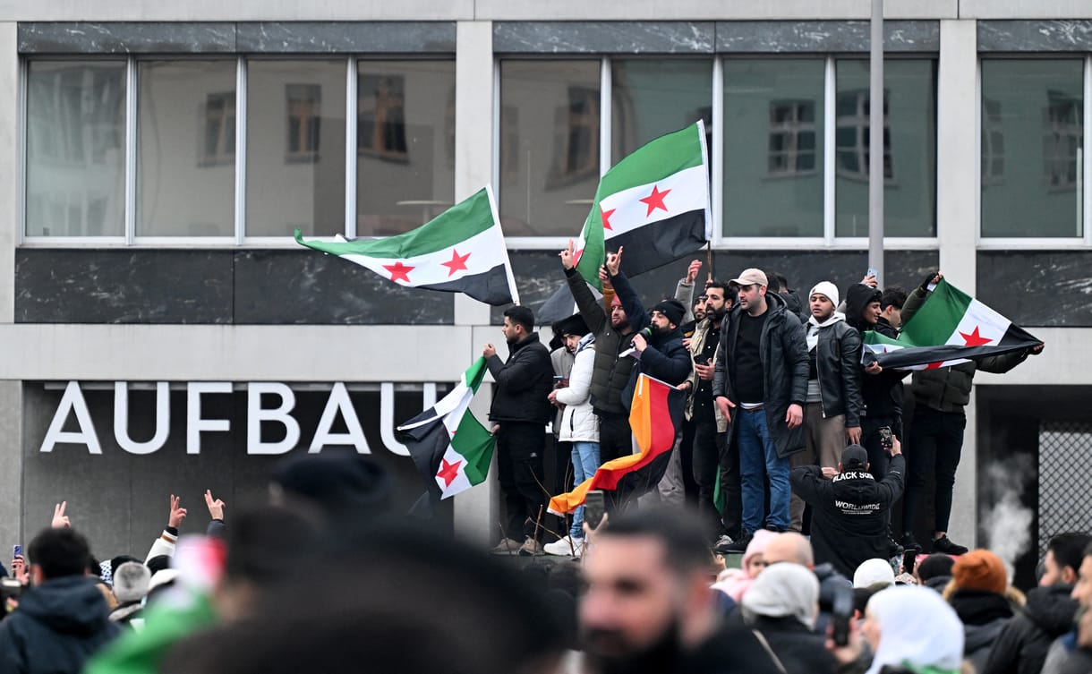 Németország és Ausztria felfüggeszti a szírek menedékkérelmeinek elbírálását