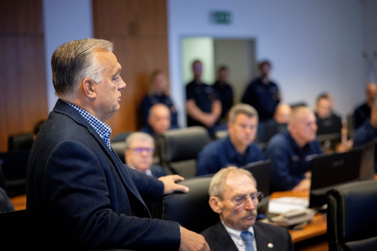 Orbán törölte a nemzetközi programjait, nem szólal fel az EP-ben