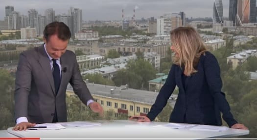 Röhögőgörcsöt kaptak a tévések a meztelenfutás-beszámoló alatt