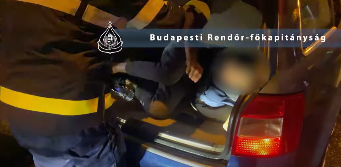 Videón, ahogy elfogták a száguldozó embercsempészt, aki trükközni próbált