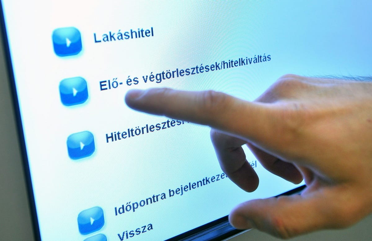 Majdnem harmadával csökkenhet a devizahitelesek törlesztője