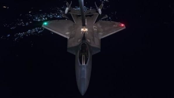 Először vetették be éles akcióban az F-22 Raptor vadászgépeket a tálibok droglaborjai ellen