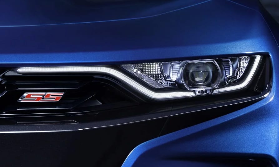Egy őszinte izomautó: itt a 10 fokozatú váltós új Chevrolet Camaro