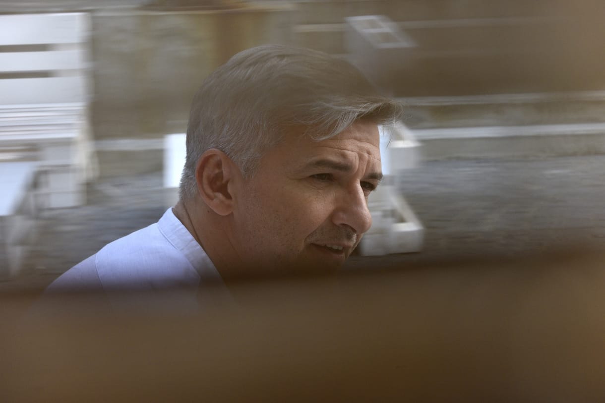 Alföldit eléggé elszomorítja, hogy lemondták a pécsi előadást