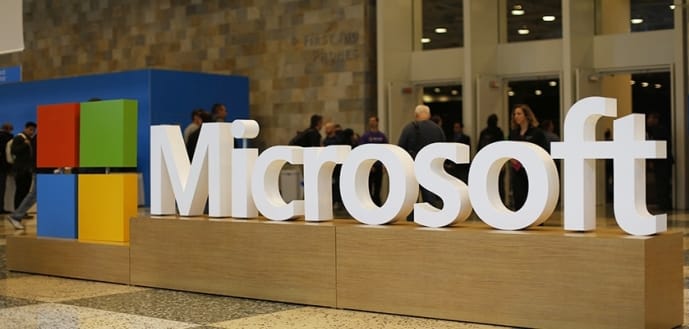 Belebetegedtek a gyermekpornóba, beperelték a Microsoftot