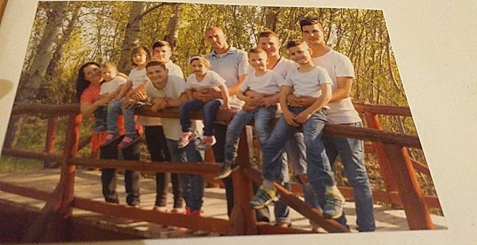 Két hét alatt meg tudta venni új otthonát az adományokból a zsámboki család