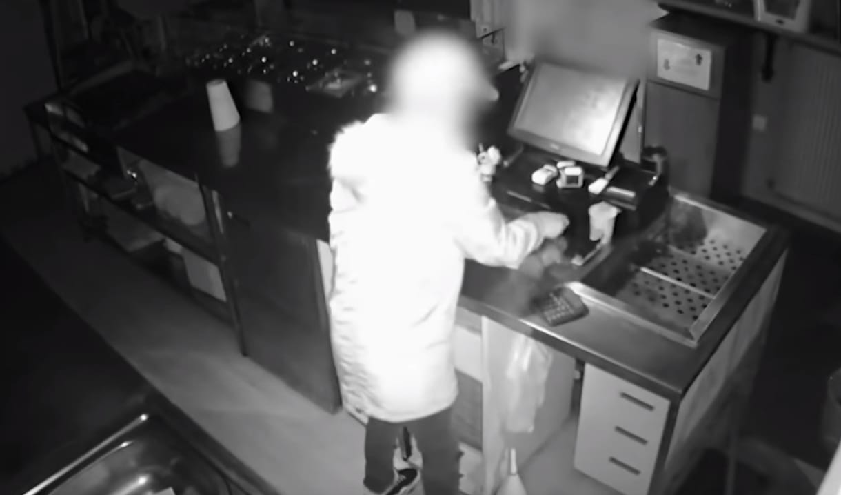 Hatvanöt üzletet rabolt ki egy tinikből álló banda Budapesten