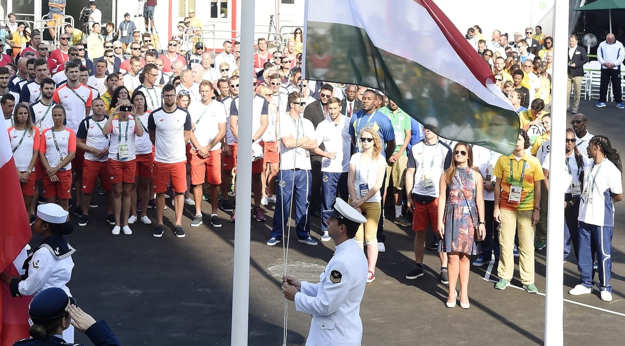 Hajnalban vonulhatnak be a magyarok a riói megnyitón