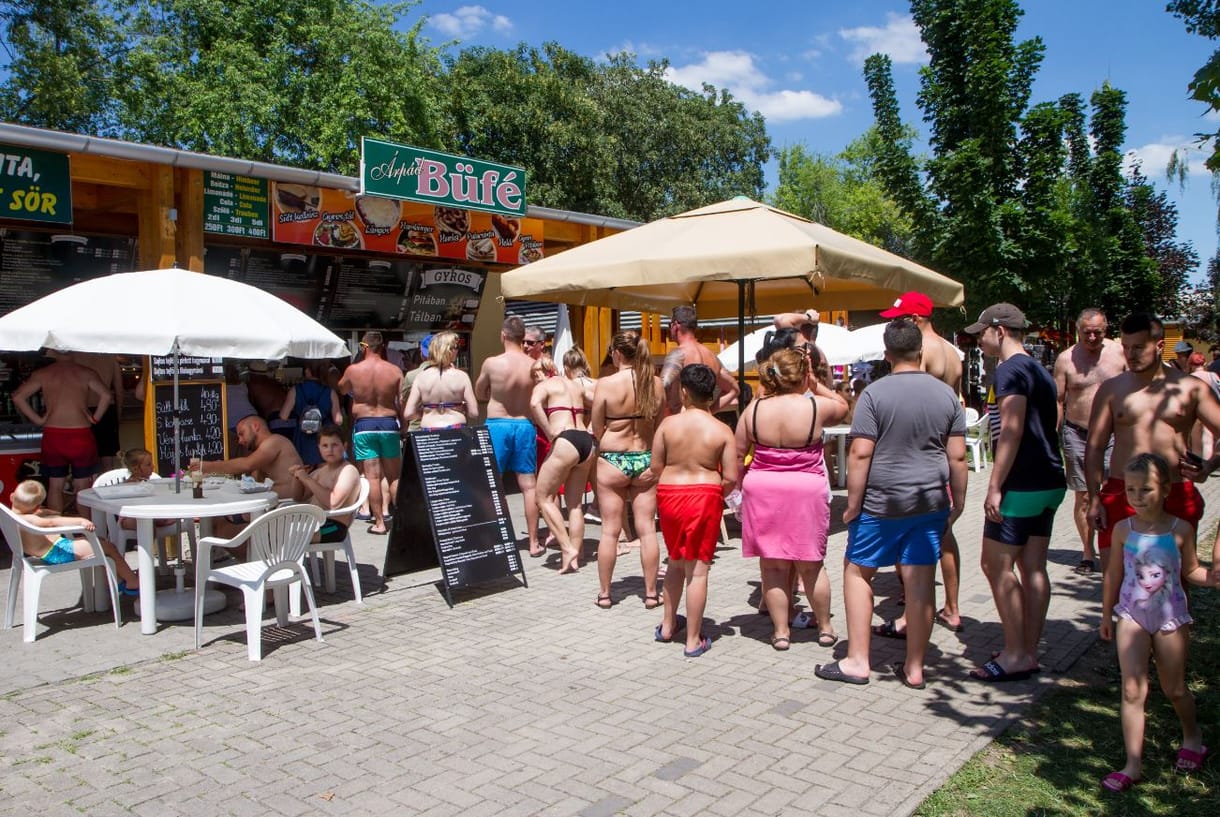 A NAV két hónapos ellenőrzés-sorozatot tart a Balatonnál