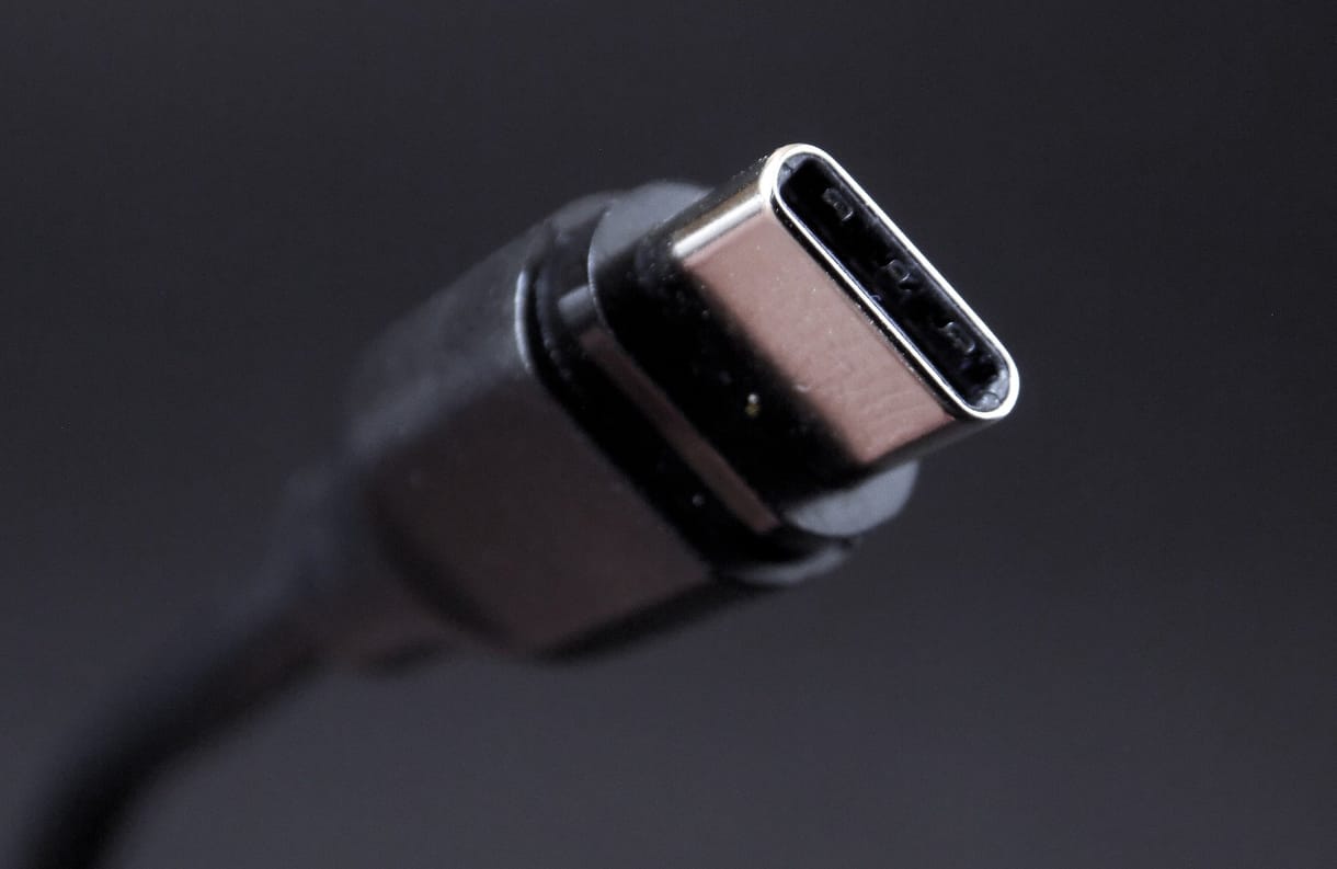 Egy vezeték mind felett: egy új kínai szabvány zárójelbe teszi az összes ma használatos technológiát