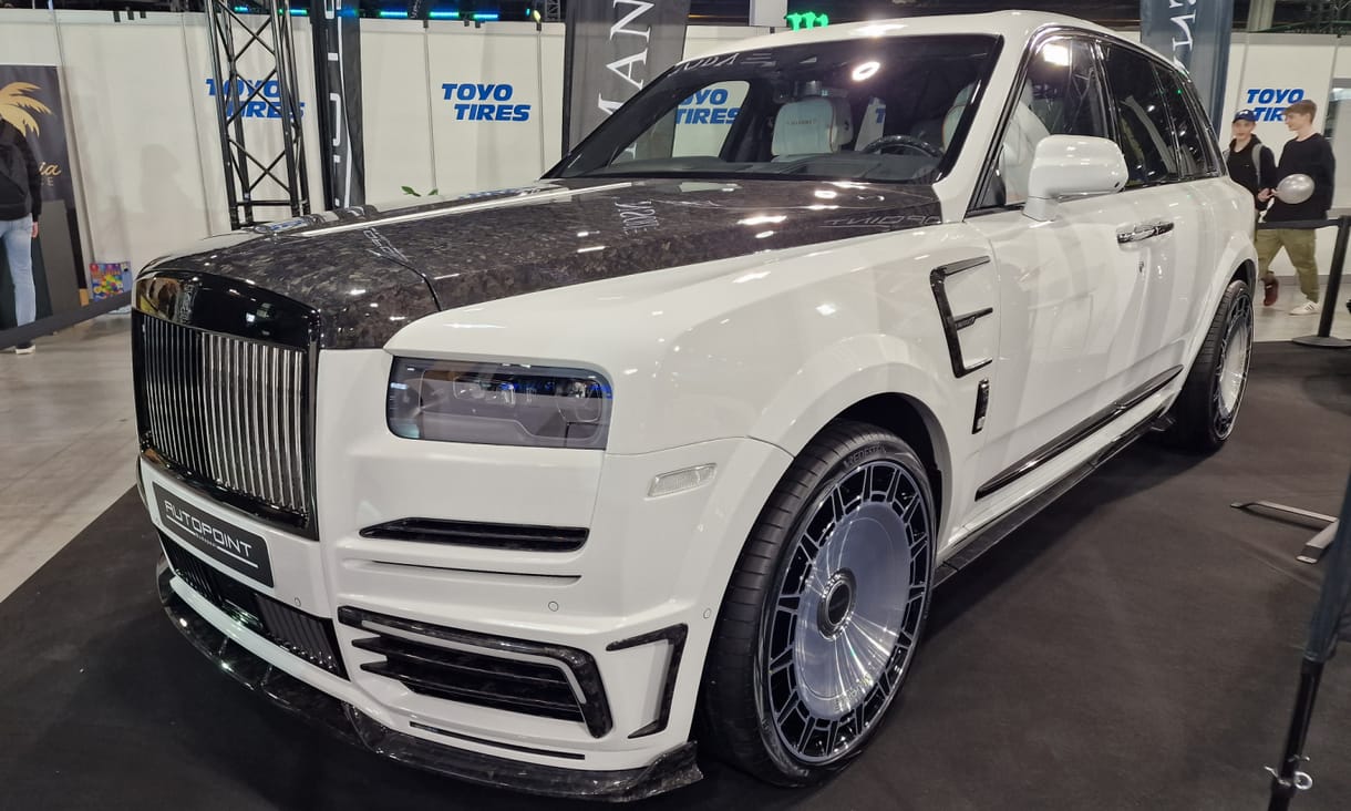 380 millió forintos tuning Rolls-Royce Budapesten, beültünk a hatalmas szörnyetegbe