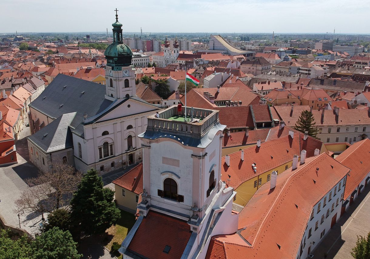 Kiakadt a győri fürdő vezetője, előbb kirúgta a menedzsmentet, majd minősíthetetlenül beszélt a városról