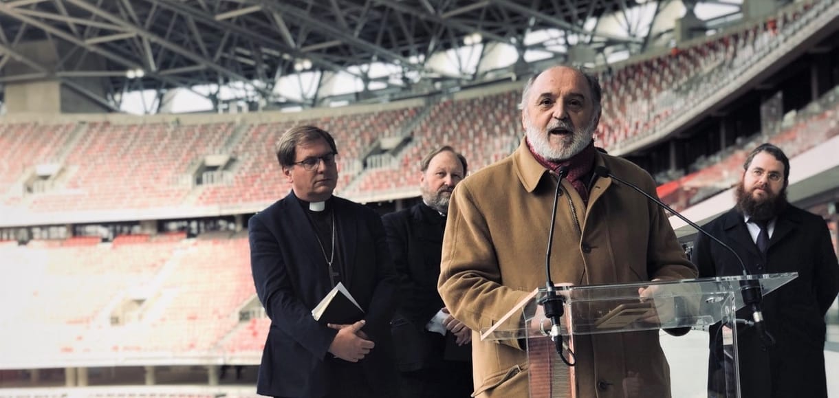 A rabbi a Puskás Aréna körülmetélésén poénkodik