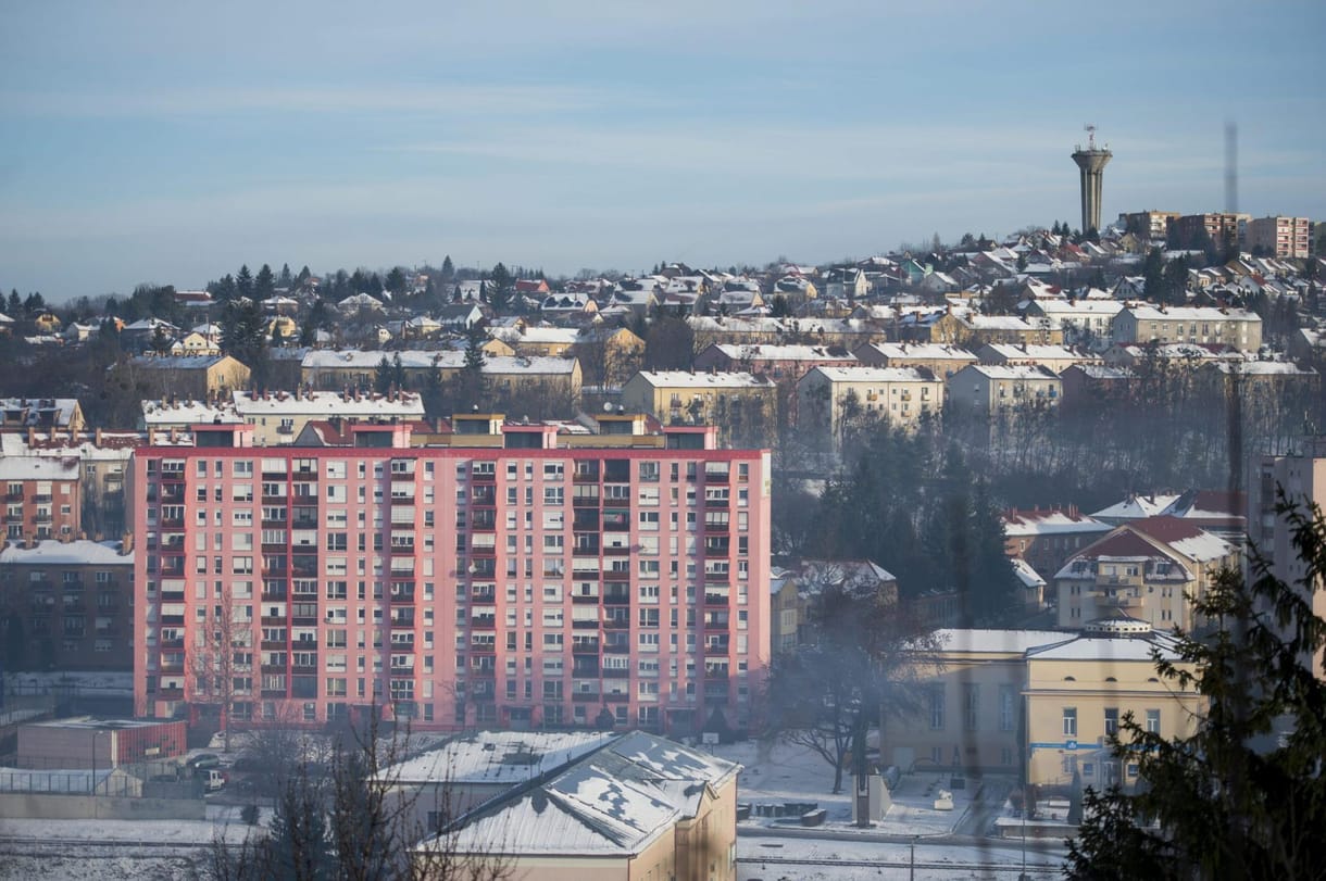 Komlón kijárási tilalommal párosulhat a közvilágítás lekapcsolása