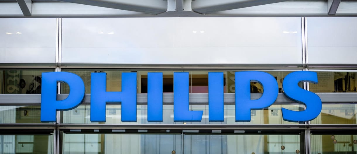 Hatezer munkahelyet szüntet meg a Philips