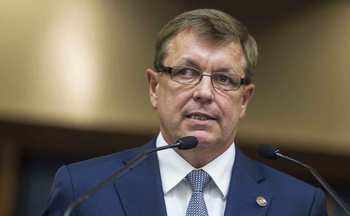 Így magyarázza az MNB a többmilliós jamaicai utakat