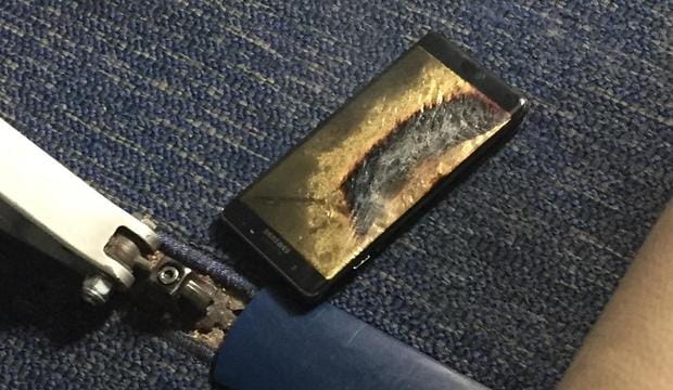 Titokban összeült a Samsung vezetése a mobilok miatt