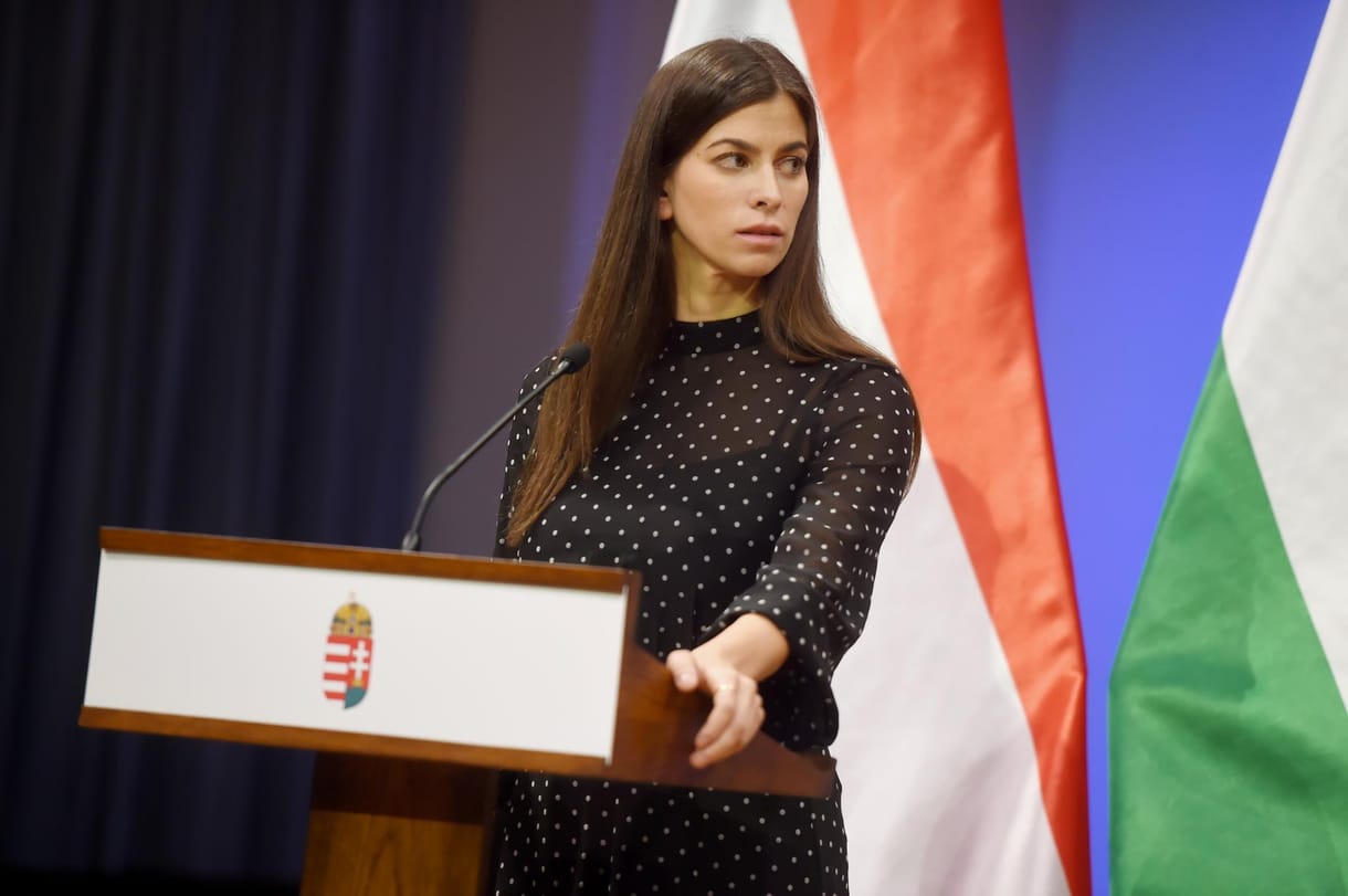Hamarosan indul a védettségi igazolványt kiváltó app