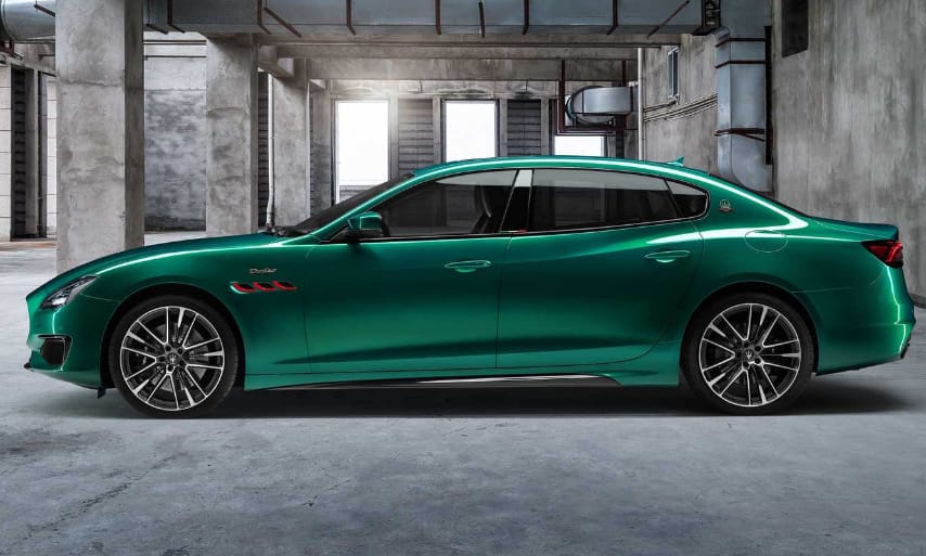 Így száguld az autópályán az 580 lóerős új Maserati – videó