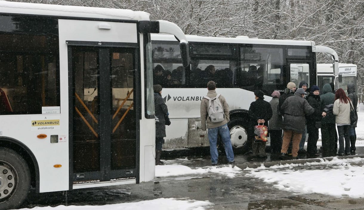 A Volánbusz szerint nem volt komoly fennakadás a sztrájk első napján, a szakszervezet ígéri, 