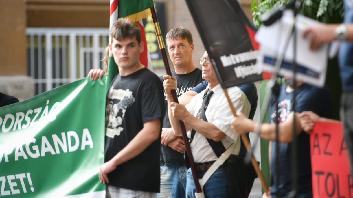 Homofób tüntetést tartottak Budapesten – képek