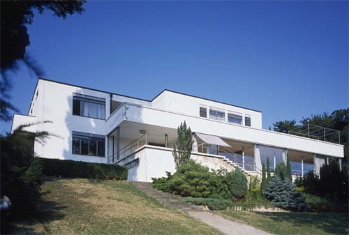 Kedden nyit a felújított Tugendhat-villa Brnoban