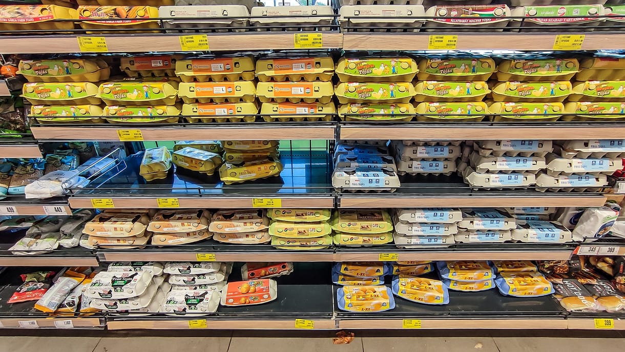 A kereskedők, az élelmiszergyártók és az agrárkamara együtt kéri az árstop kivezetését