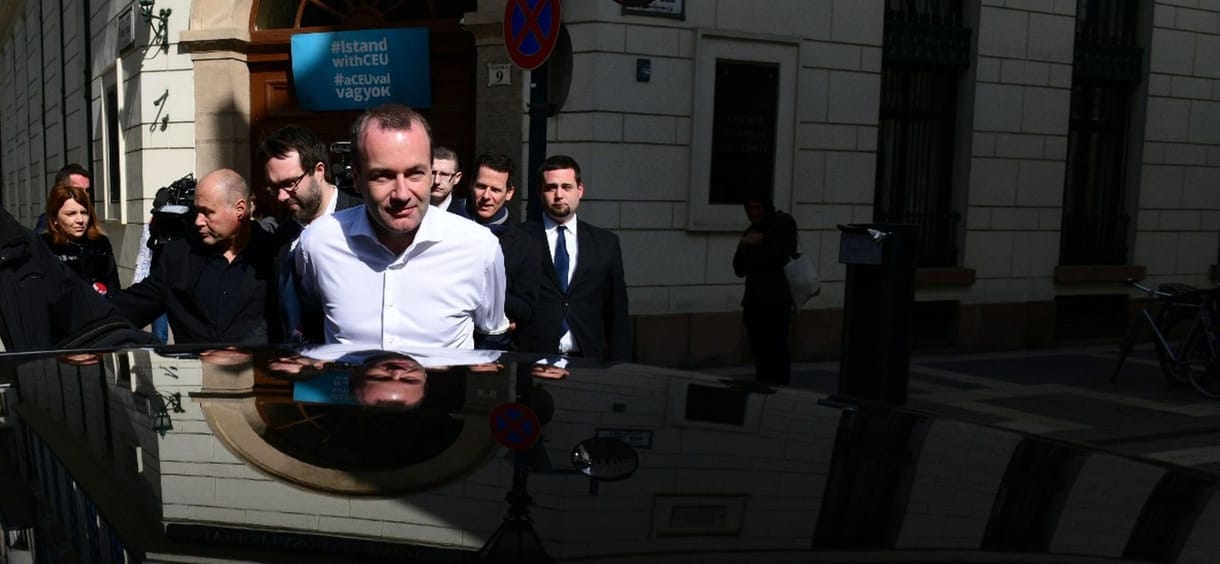 Diákaktivistákkal állt le beszélgetni Weber – videó
