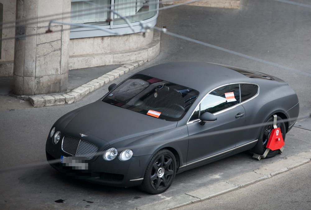 Ittas vezetésért elítélték a „legendás” budapesti Bentley-st