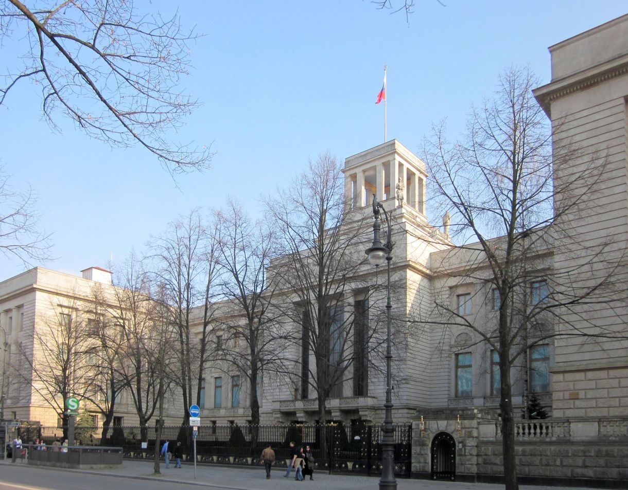 Holtan találtak egy orosz diplomatát Berlinben