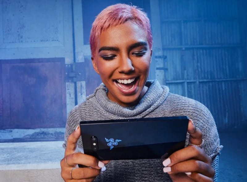Váratlan: a Microsofttól kap erősítést az egyik legerősebb androidos telefon