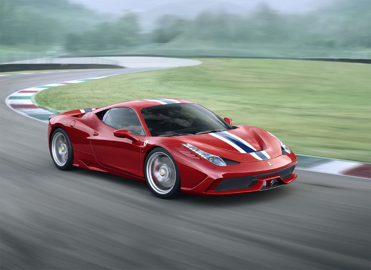 Testközelből a Ferrari új büszkesége, a 458 Speciale - videó