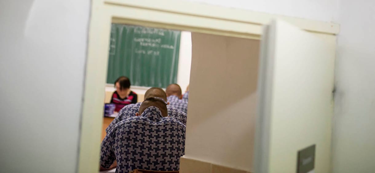 Börtöncégeket telepítenének a leszakadó településekre