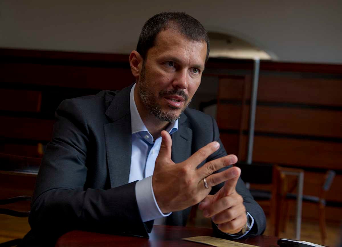 Giró-Szász: a kormányfő emberének cége is tud független hírblokkokat gyártani