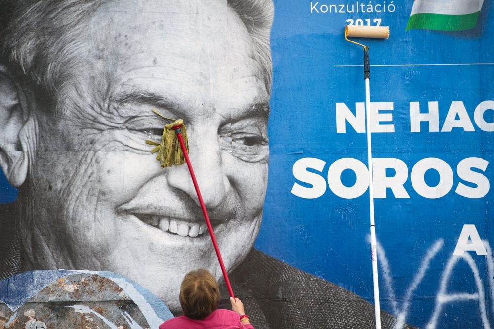 A kormánypártok szerint Soros a pénzfröccsel belép a választási kampányba