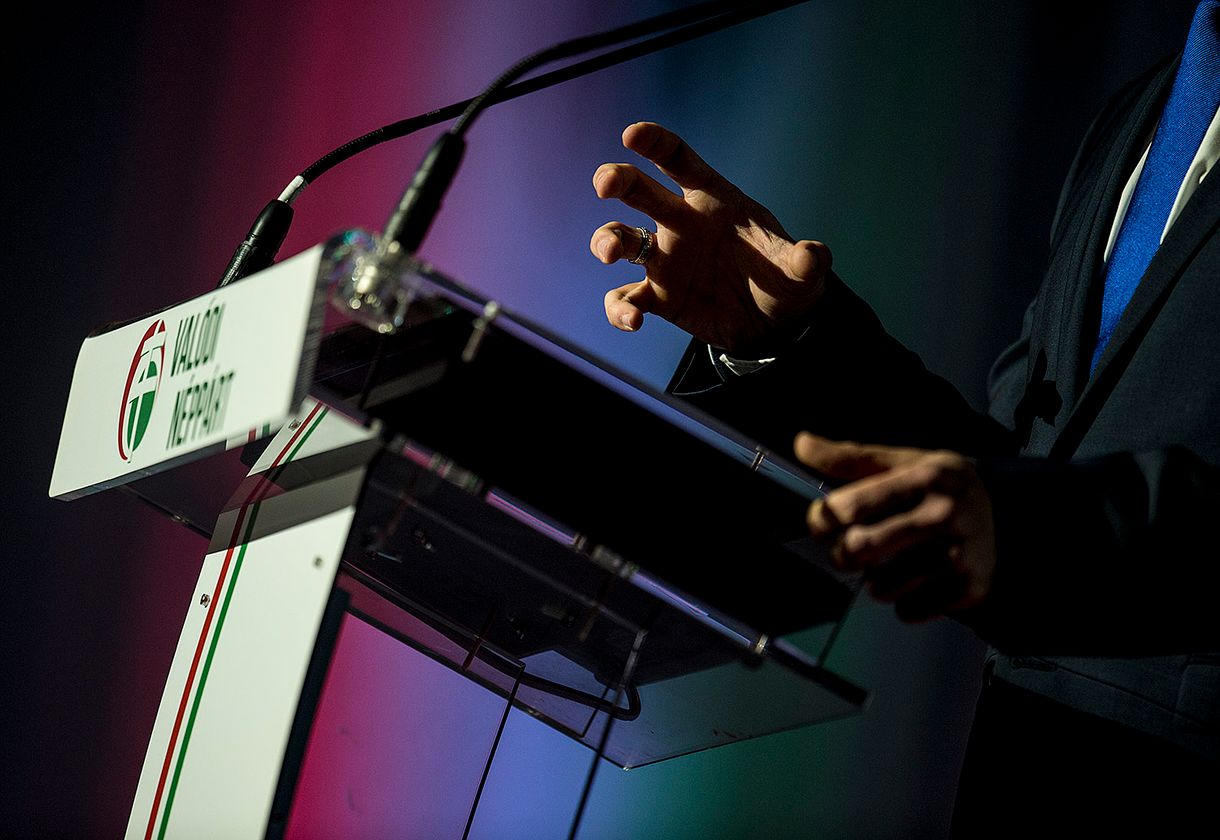 Bíróságra megy a Habony-média miatt a Jobbik