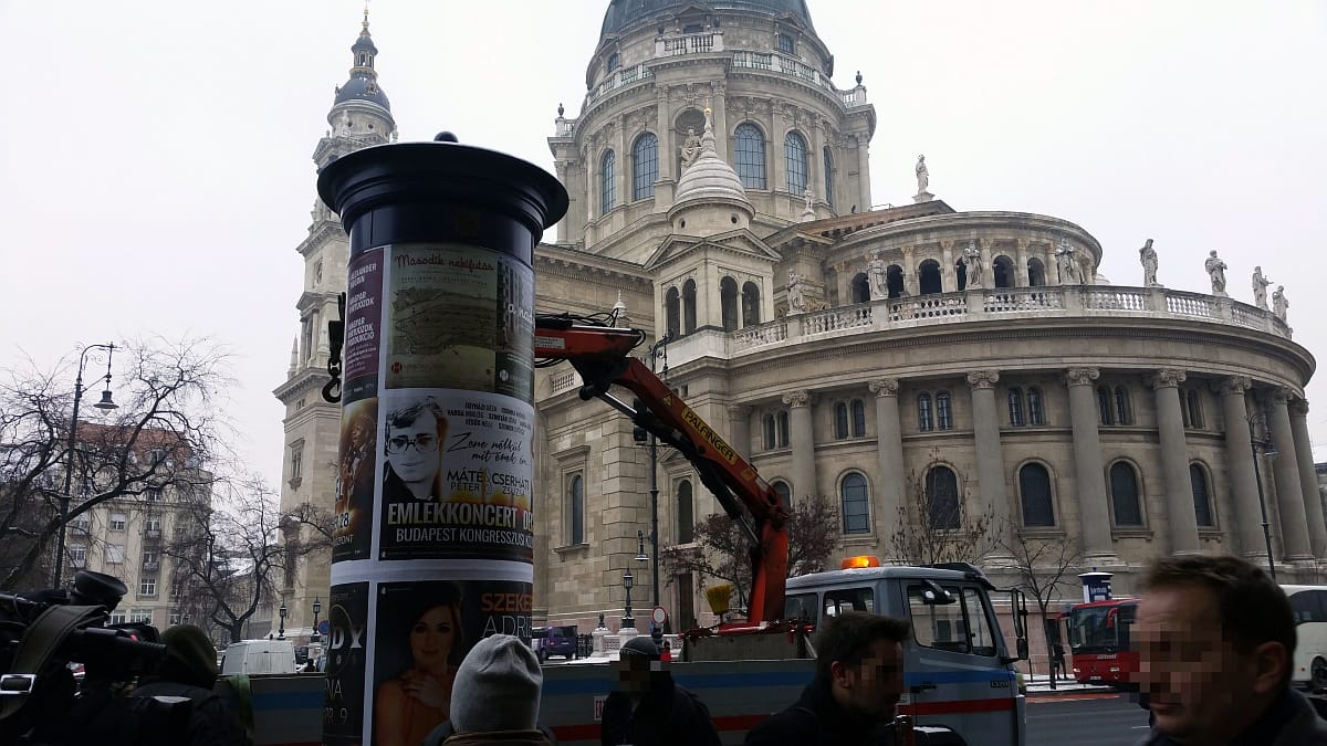 Akár már ma beállhat Simicskáékhoz biztonsági őrnek