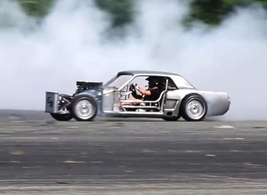 Ken Block már félkészen is halálra nyúzta az új Mustangját