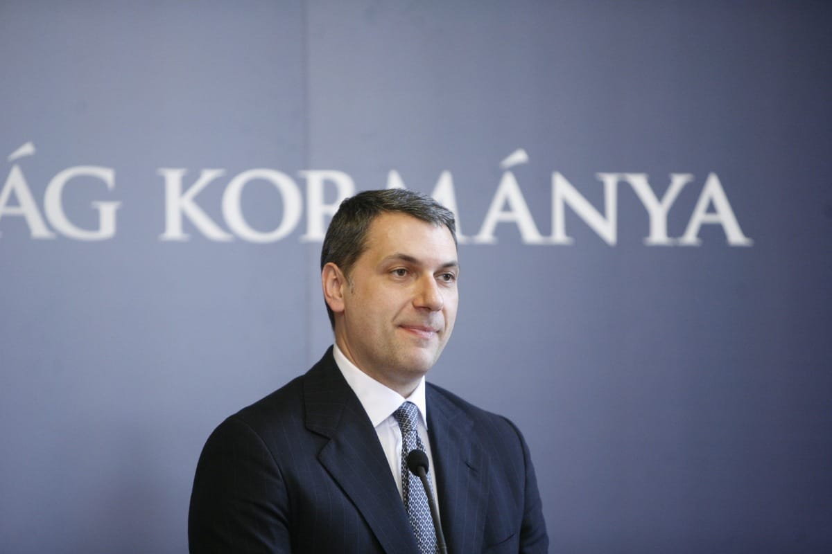 Lázár Brüsszelhez fordul Gyurcsányék megbízása miatt