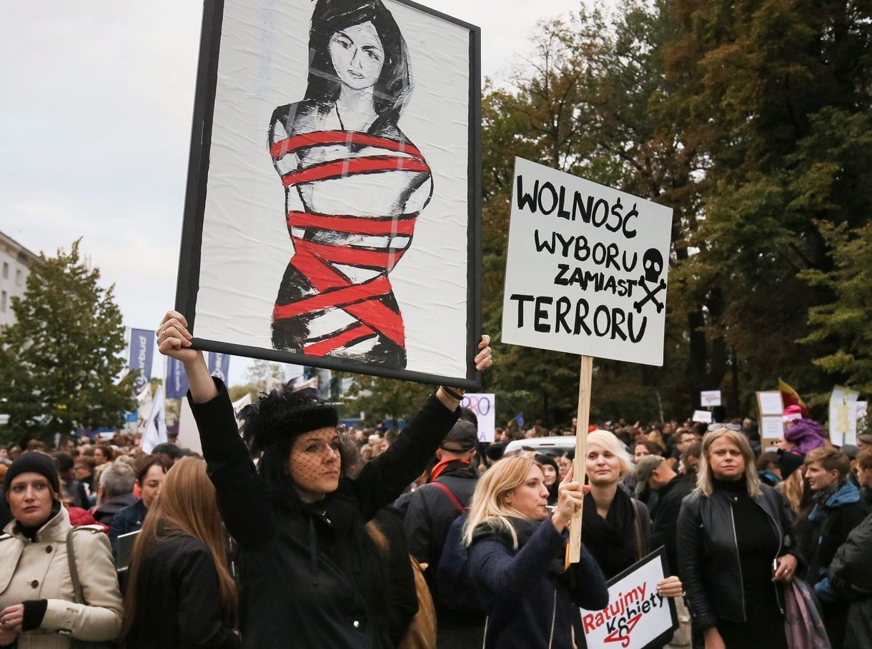 Elakadhat a parlamentben az ijesztő lengyel abortusztörvény