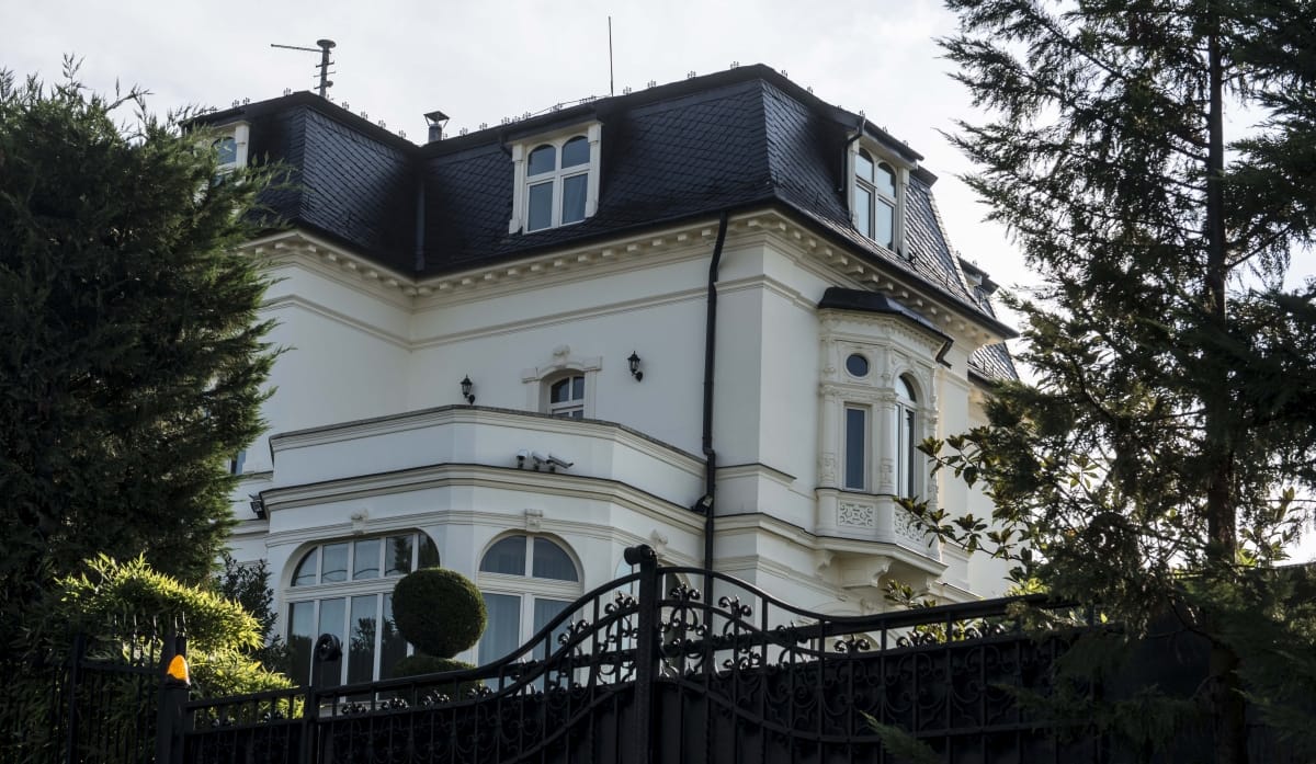 Offshore cégtől vett ingatlant az egyik MNB-alapítvány