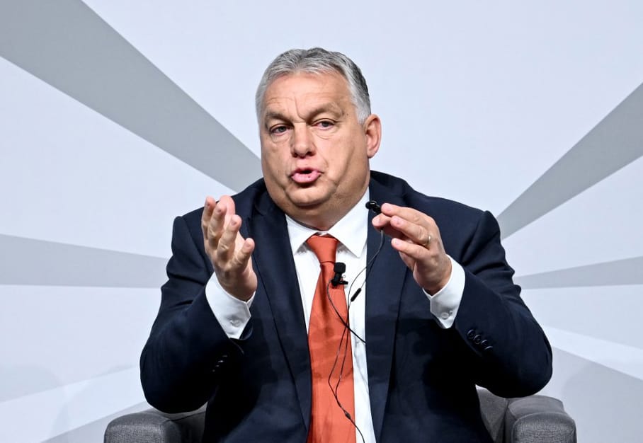 Politico: Orbán összevitatkozott a német kancellárral a migráció és az uniós reformok ügyében is