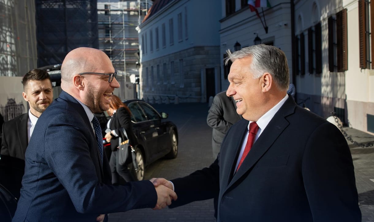 Abortusz- és menekültellenes szélsőjobboldali olasz politikussal parolázott Orbán