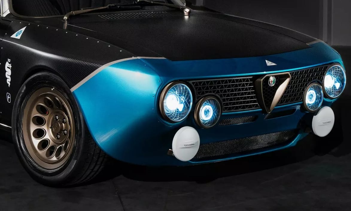 430 millió forint a szupermodern új retró Alfa Romeo