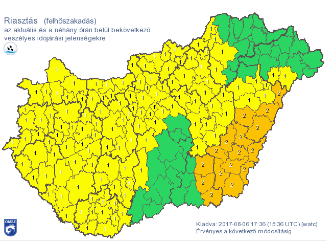 Lassan beborítja az országot a csapadékzóna, narancs riasztást adtak ki (térképek)