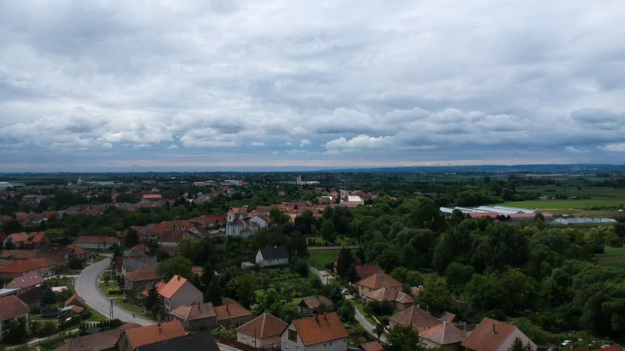 Az autóipari gyár adóbevétele Felsőzsolcára megy, a bűze viszont Arnótra